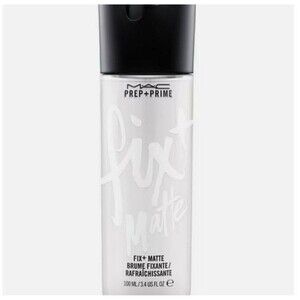 Mac Cosmetics Fix + Matte Setting Spray